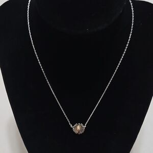 Silver Daisy Pendant Necklace
